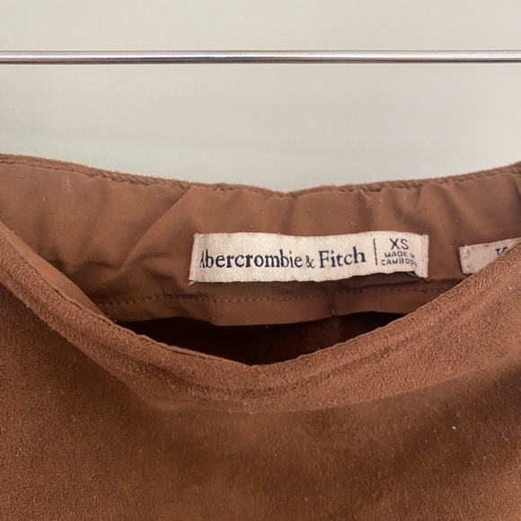 Abercrombie Wrap Skort in Brown Suede! Size XS - Picture 3 of 3